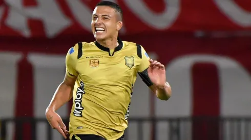 El mediocampista colombiano llegará para reforzar la medular del plantel.