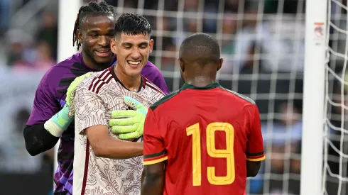 Uriel Antuna fue titular y le cedió su lugar justamente a Carlos Rodríguez.