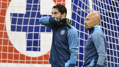 Jesús Corona no seguiría en Cruz Azul.