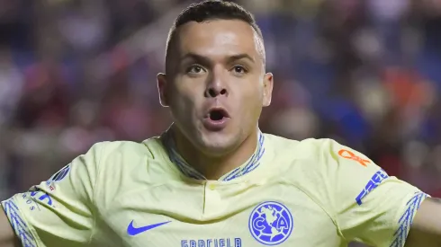 Cabecita tiene contrato vigente con América.