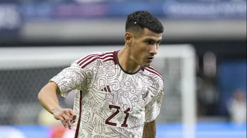 Uriel Antuna, titular en México.