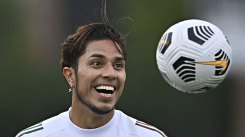 El defensor mexicano sacó pecho y llegó a pedir un refuerzo a los directivos.