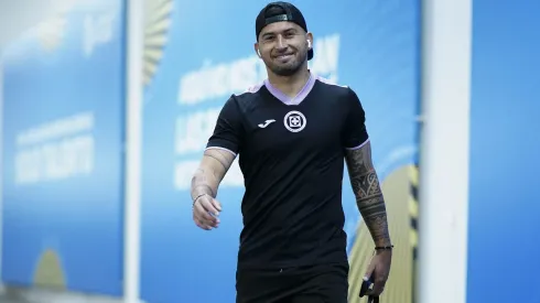 Juan Escobar podría volver con Cruz Azul antes de los pensado.