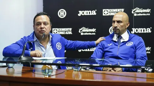 Los directivos de Cruz Azul fueron vistos utilizando otra marca