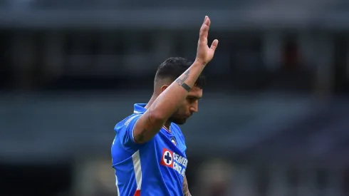 El defensor paraguayo está llamado a ser el capitán de Cruz Azul tras las salidas de "Chuy" y el "Cata".