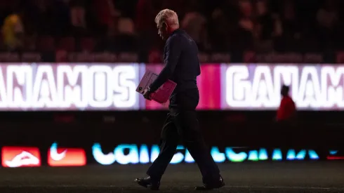 El entrenador brasileño se despachó con todo contra un periodista al acusarlo de chismoso y difamador.