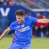 La humilde compra de Santiago Giménez con su primer sueldo en Cruz Azul