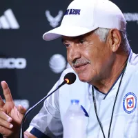 Tuca Ferretti divide a la directiva de Cruz Azul