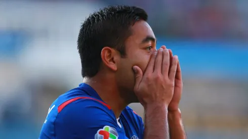 El mediocampista mexicano fue el encargado de reconocer que se mantenía en conversaciones con el club.