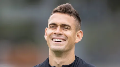 El delantero colombiano es el último que se ha sumado a la lista de candidatos de Cruz Azul para reforzar la delantera.