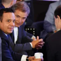 \'Sabe que aunque hunda al equipo no va a perder su puesto\'