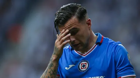 El delantero charrúa salió con rumbo a Pumas después de decepcionar en su paso por La Máquina.