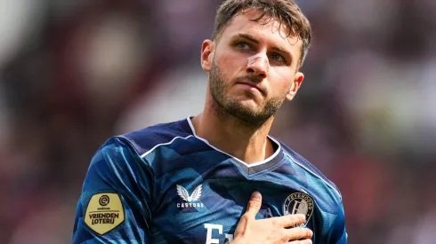 Santiago Giménez enciende las alarmas.