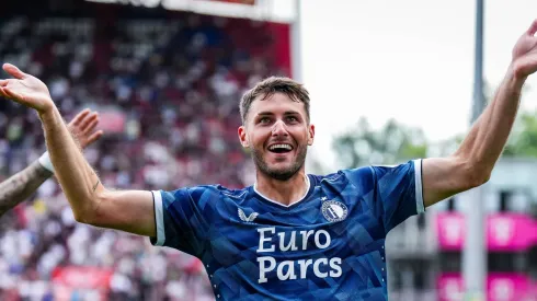 El delantero mexicano empezó la temporada con una cuota goleadora que sigue llamando la atención.