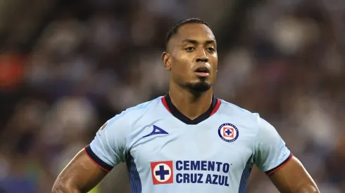 El defensor colombiano se ha convertido en uno de los principales referentes del vestuario del primer equipo.