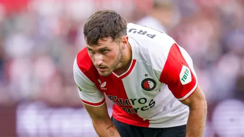 El delantero mexicano es uno de los nombres que más se están buscando en el mercado de pases europeo.