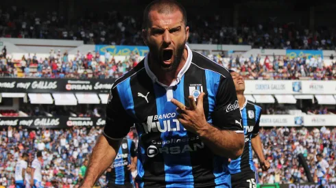 Tito Villa jugó en Querétaro.