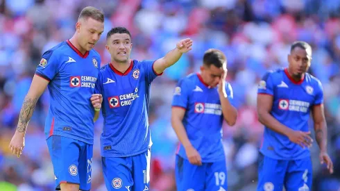 Cruz Azul tendrá un cierre complicado.