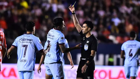 Salcedo fue amonestado contra Atlético San Luis.