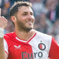 Santi Giménez lidera el podio de los máximos goleadores en Europa