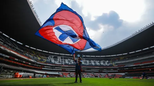 Cruz Azul seguiría jugando en el Azteca varios años más.