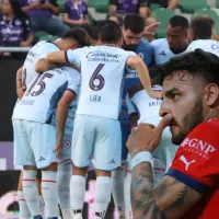 Por estos 4 jugadores Chivas negociaría por Alexis Vega