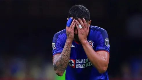 Carlos Salcedo, jugador de Cruz Azul.