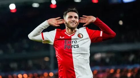 Defendieron a Santiago Giménez de sus detractores