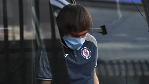 El defensor mexicano no se ocultó y reaccionó al comunicado que publicó el club tras caer ante el Puebla.