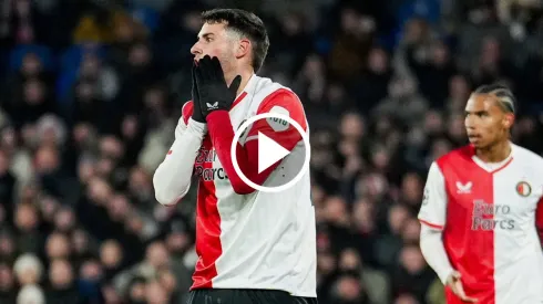 Noche triste para Santi Giménez en Champions.