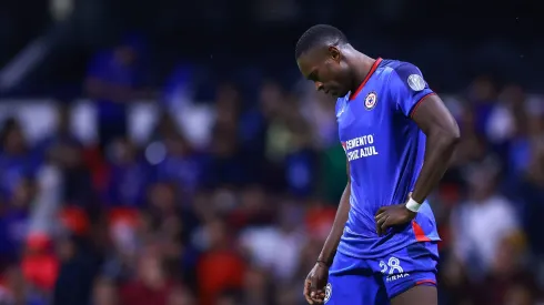 Las razones por las que Diber Cambindo dejaría Cruz Azul