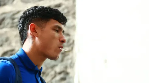 El delantero mexicano fue imprudente en una de sus acciones durante las celebraciones y le pudo haber costado caro.