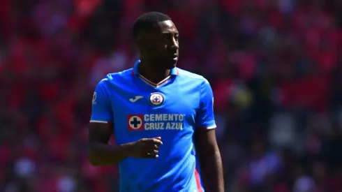 El goleador uruguayo tuvo un paso efímero por La Máquina pero ha despertado el interés de los universitarios.