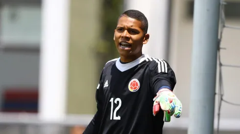 El delantero colombiano llega con la misión de hacer olvidar la figura de Jesús Corona.