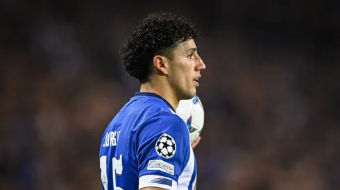 El futbolista mexicano está deseoso de venir a México con Cruz Azul. Sin embargo, la afición piensa lo contrario.