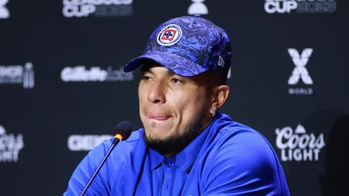 El defensor estuvo a punto de salir del conjunto celeste pero a última hora se reincorporó a los trabajos del plantel de Martín Anselmi.