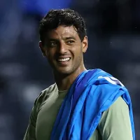 ¿Puede venir a Cruz Azul? La confusa versión sobre la situación de Carlos Vela