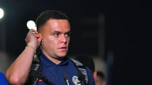 El delantero uruguayo tiene una oferta sobre la mesa que algunos consideran 'irrechazable' y su etapa con los azulcrema estaría cerca de su fin.