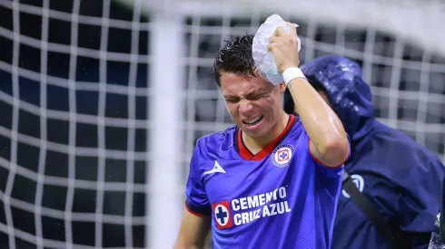 Cruz Azul sufre -¡muchísimo! en el Estadio Azteca.