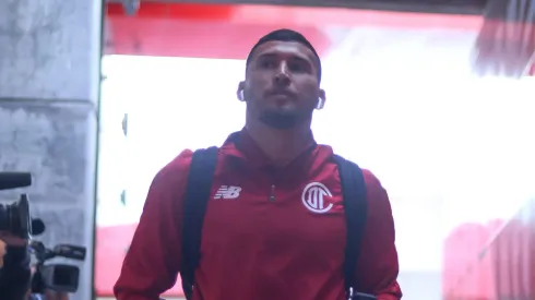 El defensor paraguayo declaró hace menos de una semana que el responsable de su salida fue Iván Alonso y no Martín Anselmi.