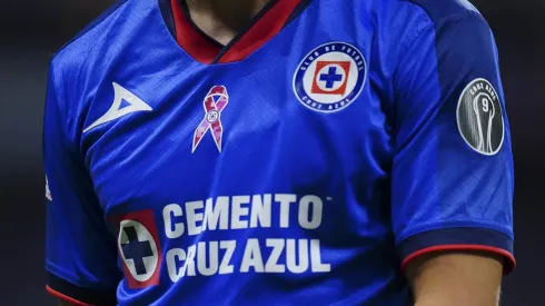 Pirma presentará antes el uniforme de Cruz Azul.
