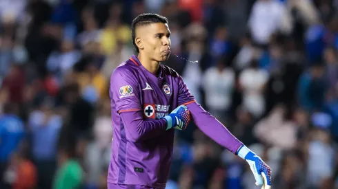 Kevin Mier, ausente en el Clásico Joven amistoso.