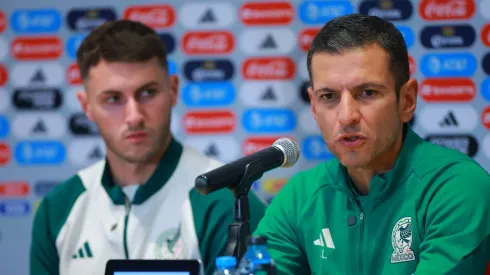 Santi Giménez, envuelto en polémica con la Selección Mexicana.