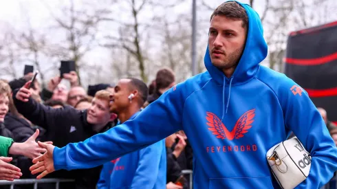 Santi Giménez regresa a la Eredivisie.