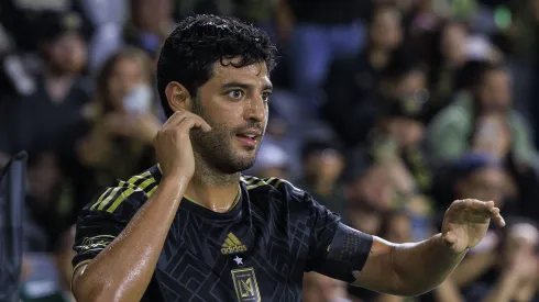 Carlos Vela sigue en busca de una oportunidad.