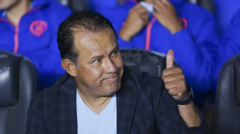 Juan Reynoso reapareció para elogiar al Cruz Azul de Martín Anselmi