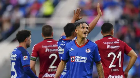 Los cementeros no pudieron pasar del empate en un partido que terminó con polémica por posible penal para Cruz Azul.