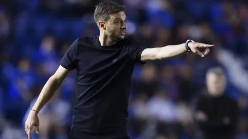 Martín Anselmi, podría volver a hacer cambios.