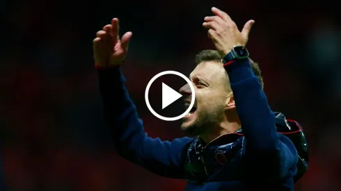 Eufórica celebración de Martín Anselmi, DT de Cruz Azul.