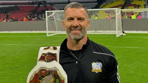 Tito Villa, campeón de goleo de la Kings League Américas.